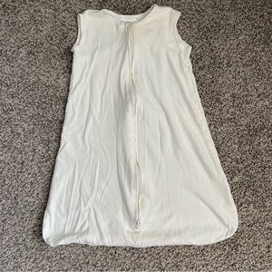 Halo SleepSack Sleeveless Cream Size 0-6 Months